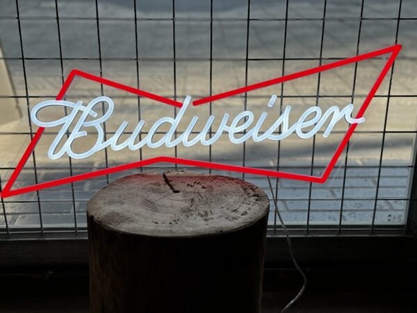budweiser vintage led neon sign